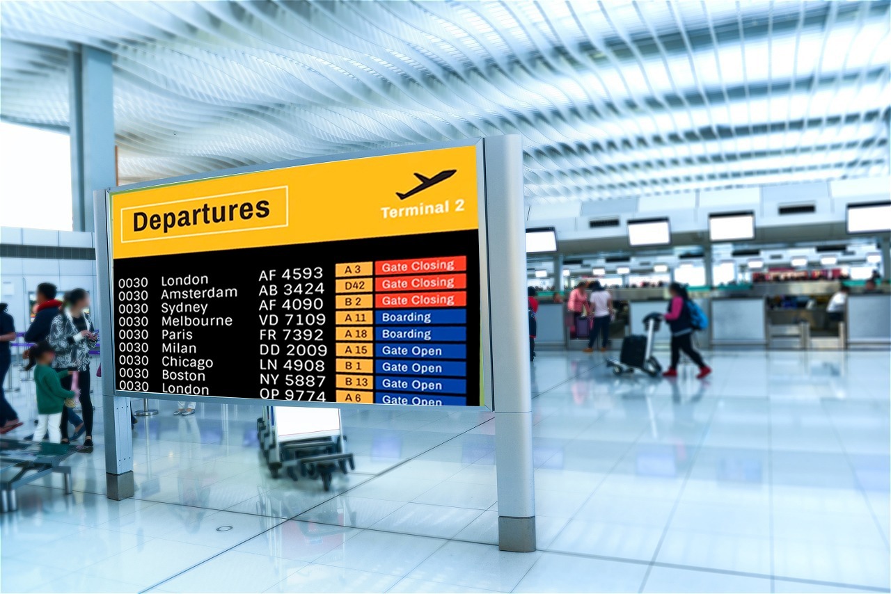 What is the difference between TV and digital signage